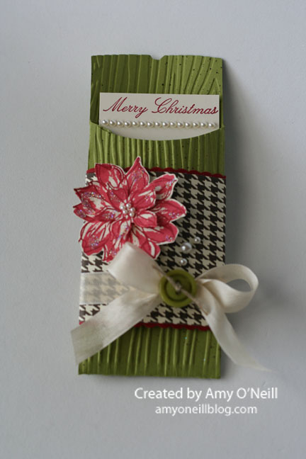 Petite Pocket Pointsettia