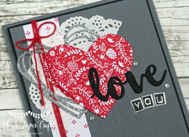 gray-hearts-close-up